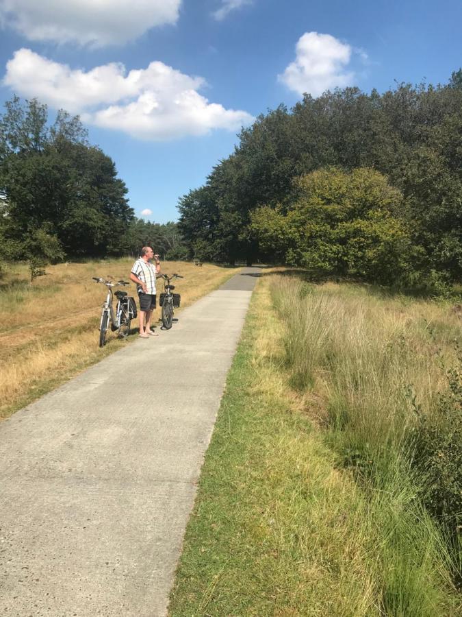 Sfeervol Chalet In Drenthe Bij Het Dwingelderveld Villa Spier Bagian luar foto